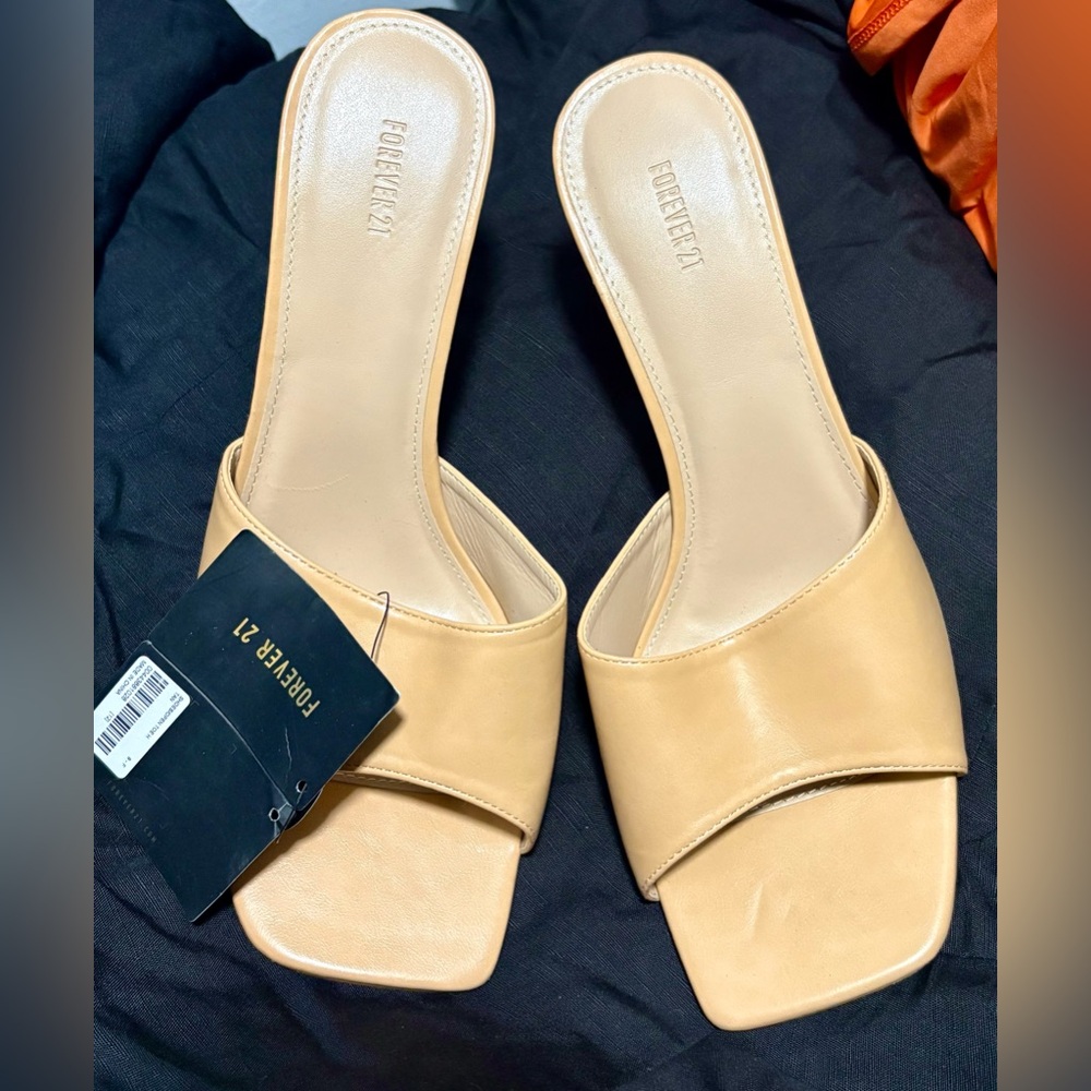 Forever 21 Beige Women's Mules